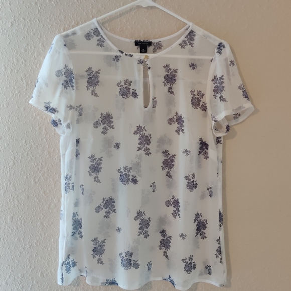 **3/$15** Ann Taylor Sheer Flower Keyhole Blouse - Picture 1 of 6